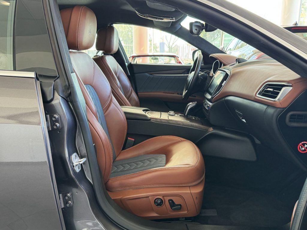 MASERATI Ghibli V6 350cv Granlusso Service Maserati