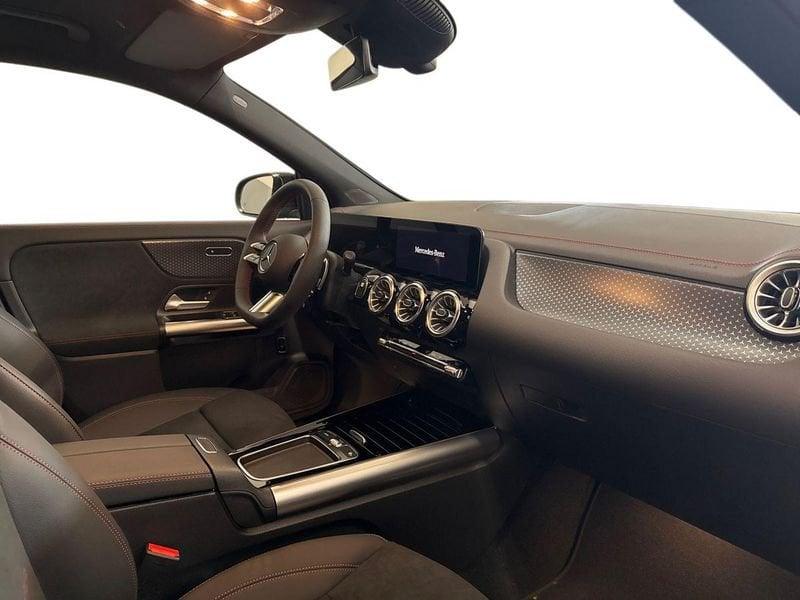 Mercedes-Benz EQA 300 AMG Line Advanced 4matic KM0