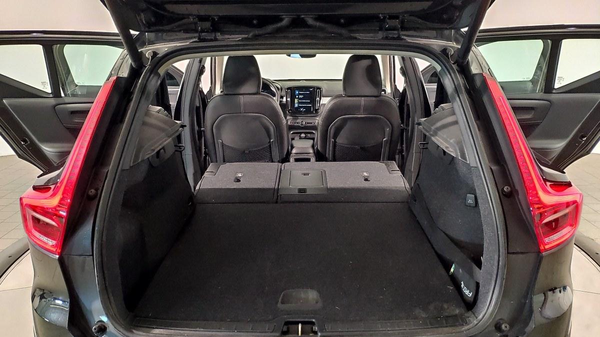 VOLVO Xc40 D3 Awd Geartronic Momentum