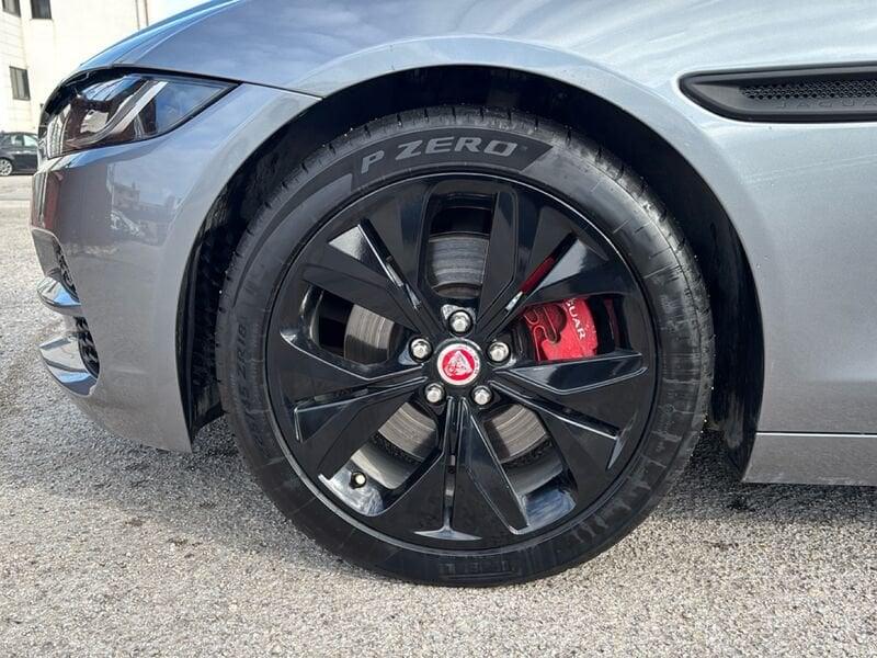 Jaguar XE XE 2.0 180cv