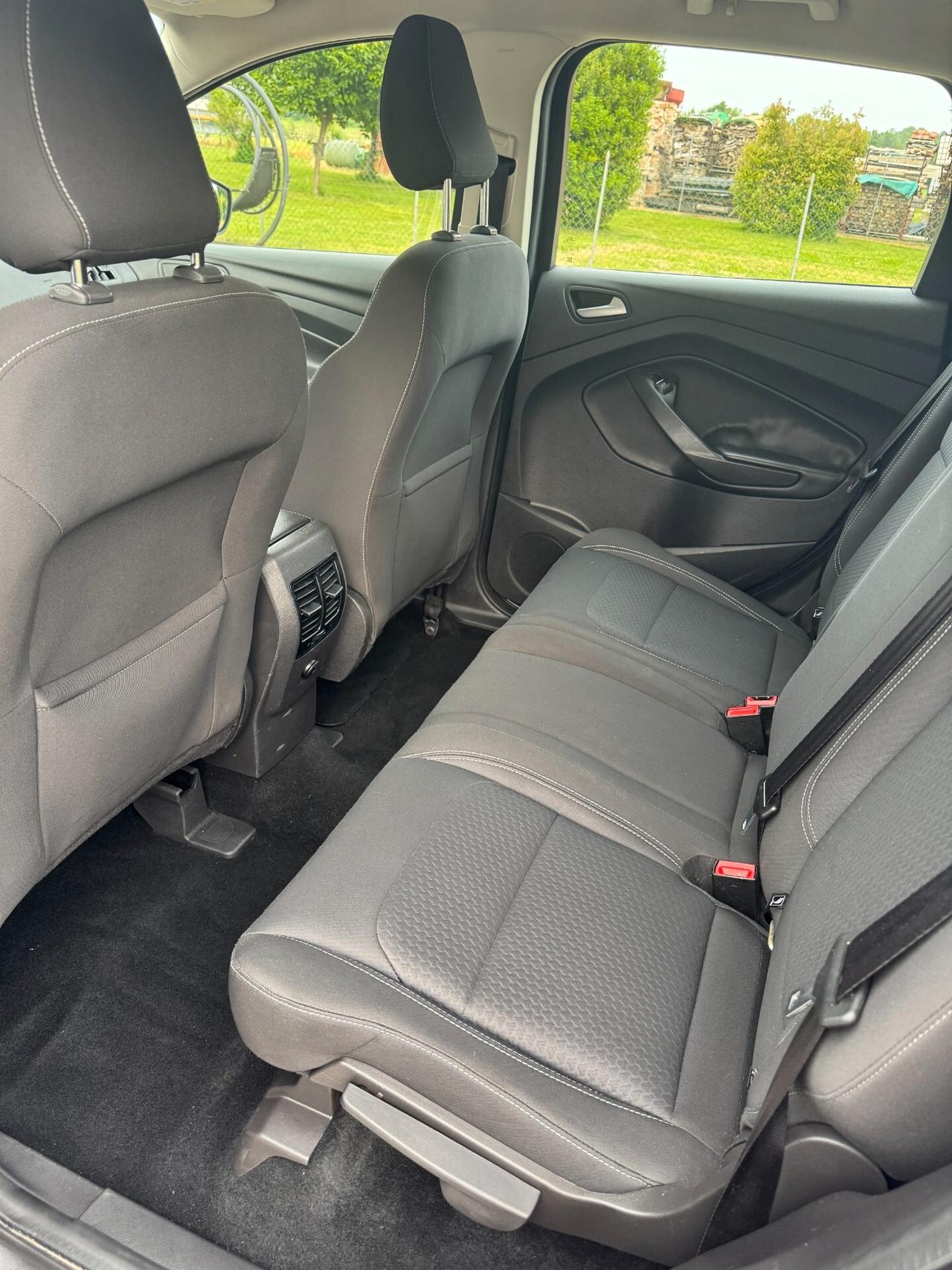 Ford Kuga 2.0 150cv Gancio Traino