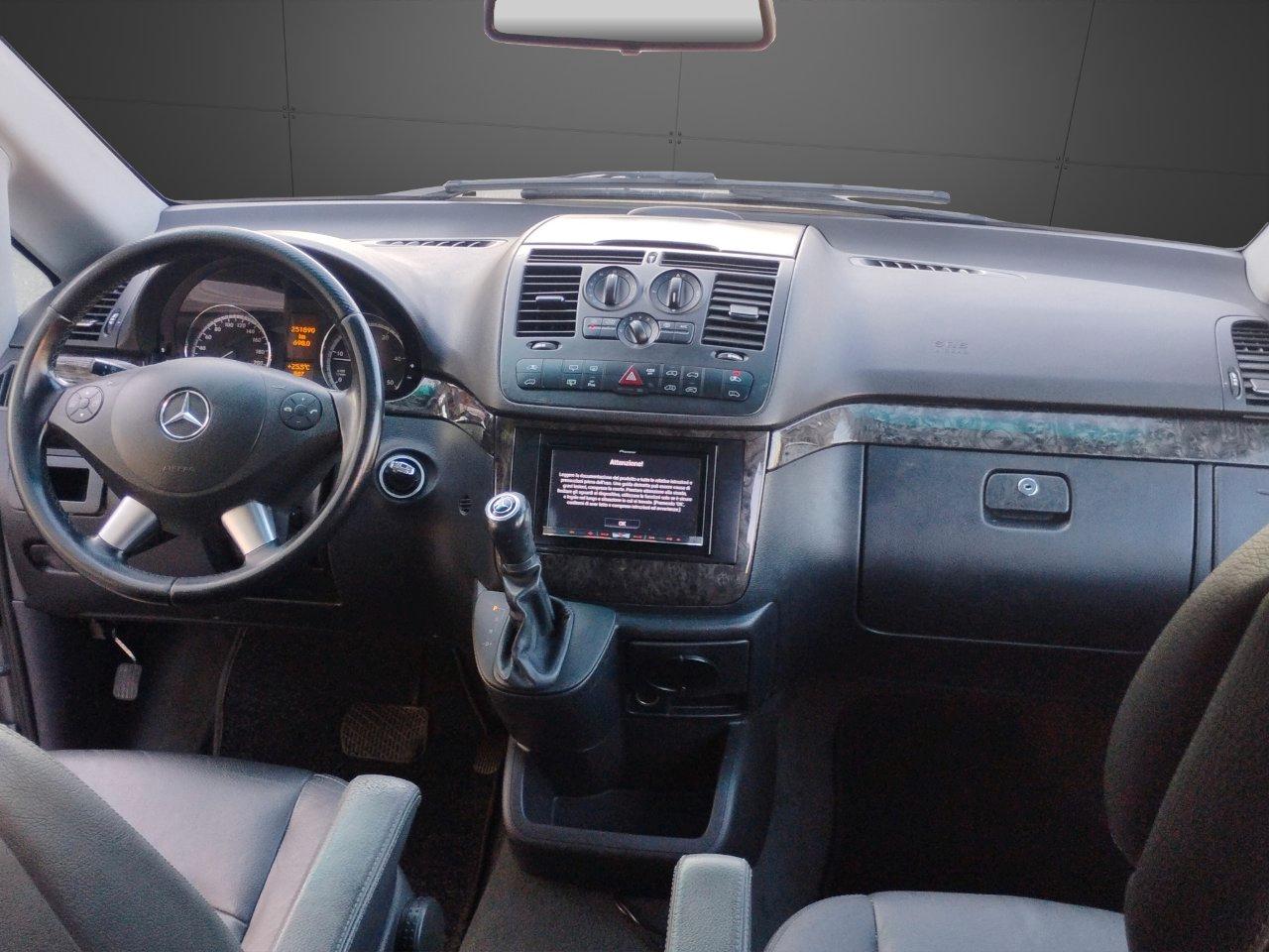 Mercedes Viano LUNGO Viano 2.2 cdi Ambiente 163cv.GANCIO.TETTO.PORTE ELETTRICHE