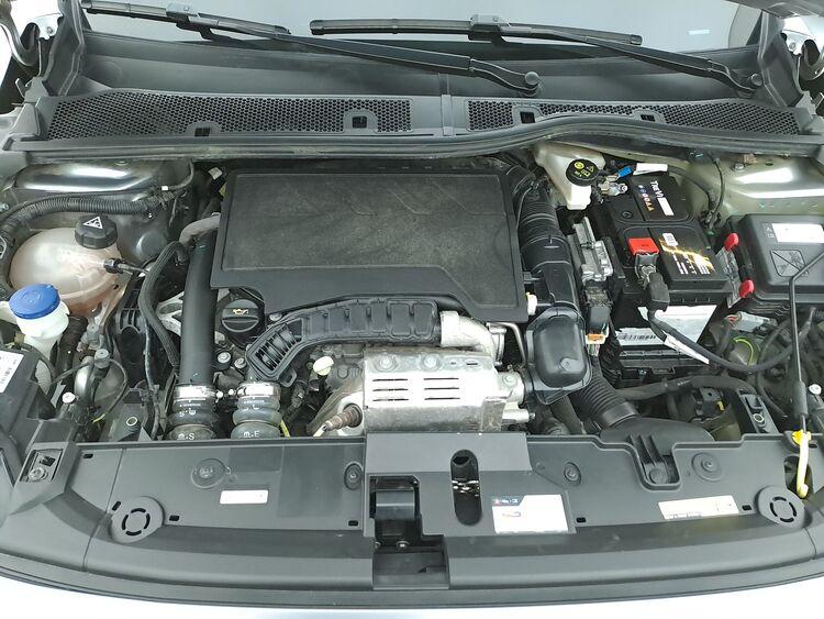 Peugeot 208 Active + Navigatore BR662083 1.2 Benzina 101CV