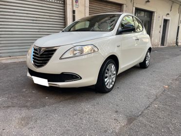 Lancia Ypsilon 1.2 69 CV 5 porte GPL Ecochic Silver FINANZIABILE