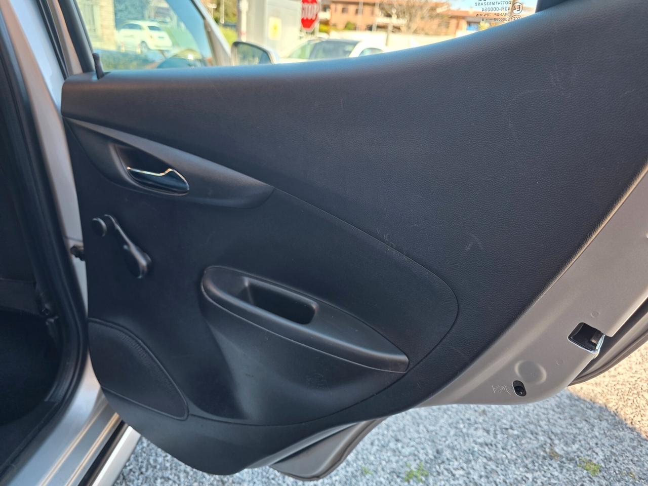 Opel Karl Rocks 1.0 73 CV GPL