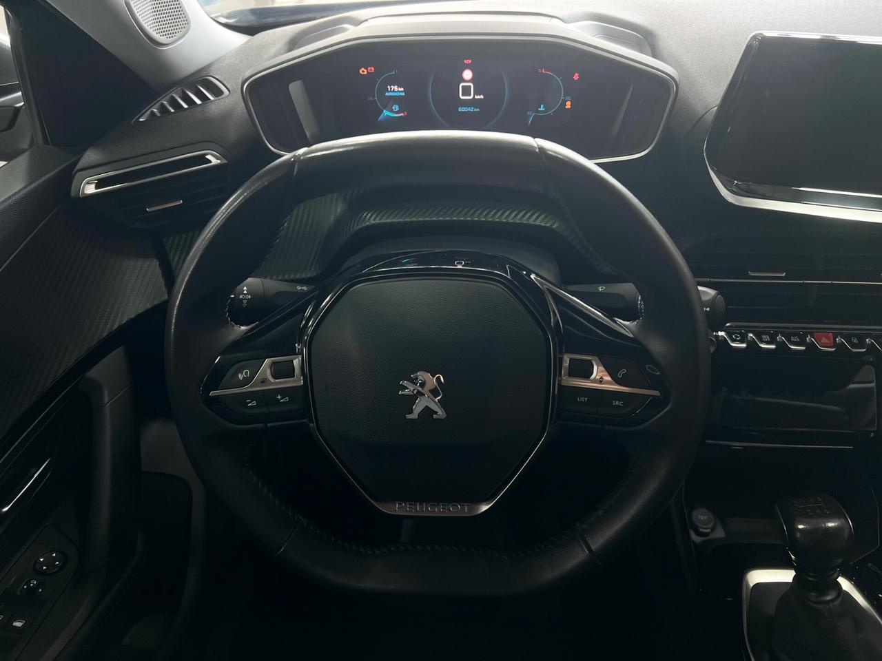 Peugeot 2008 PureTech 100 S&S Allure