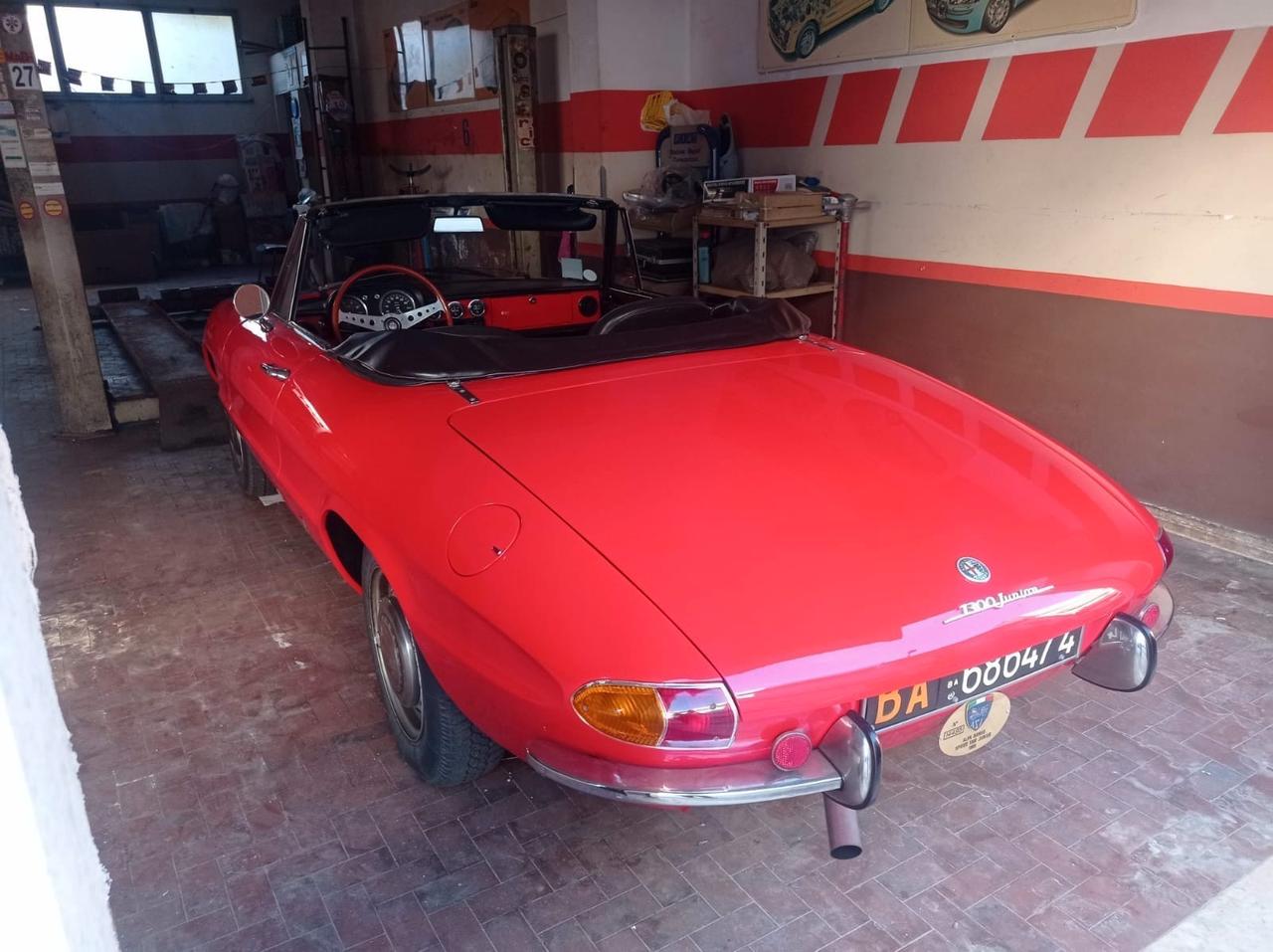 ALFA ROMEO DUETTO SPIDER ** OSSO DI SEPPIA **