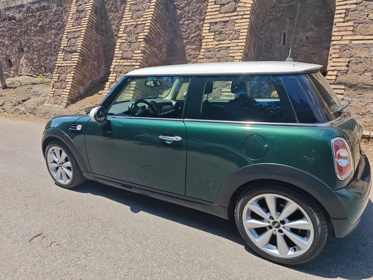 Mini 1.6 16V One (55kW)