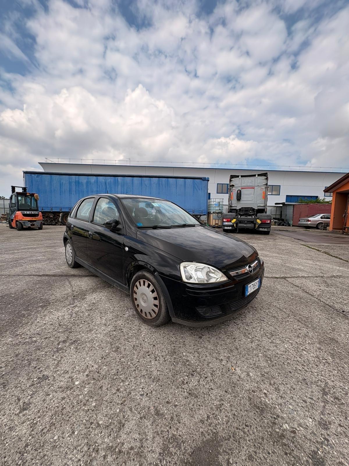 Opel Corsa 1.2i 16V cat 5 porte Cosmo
