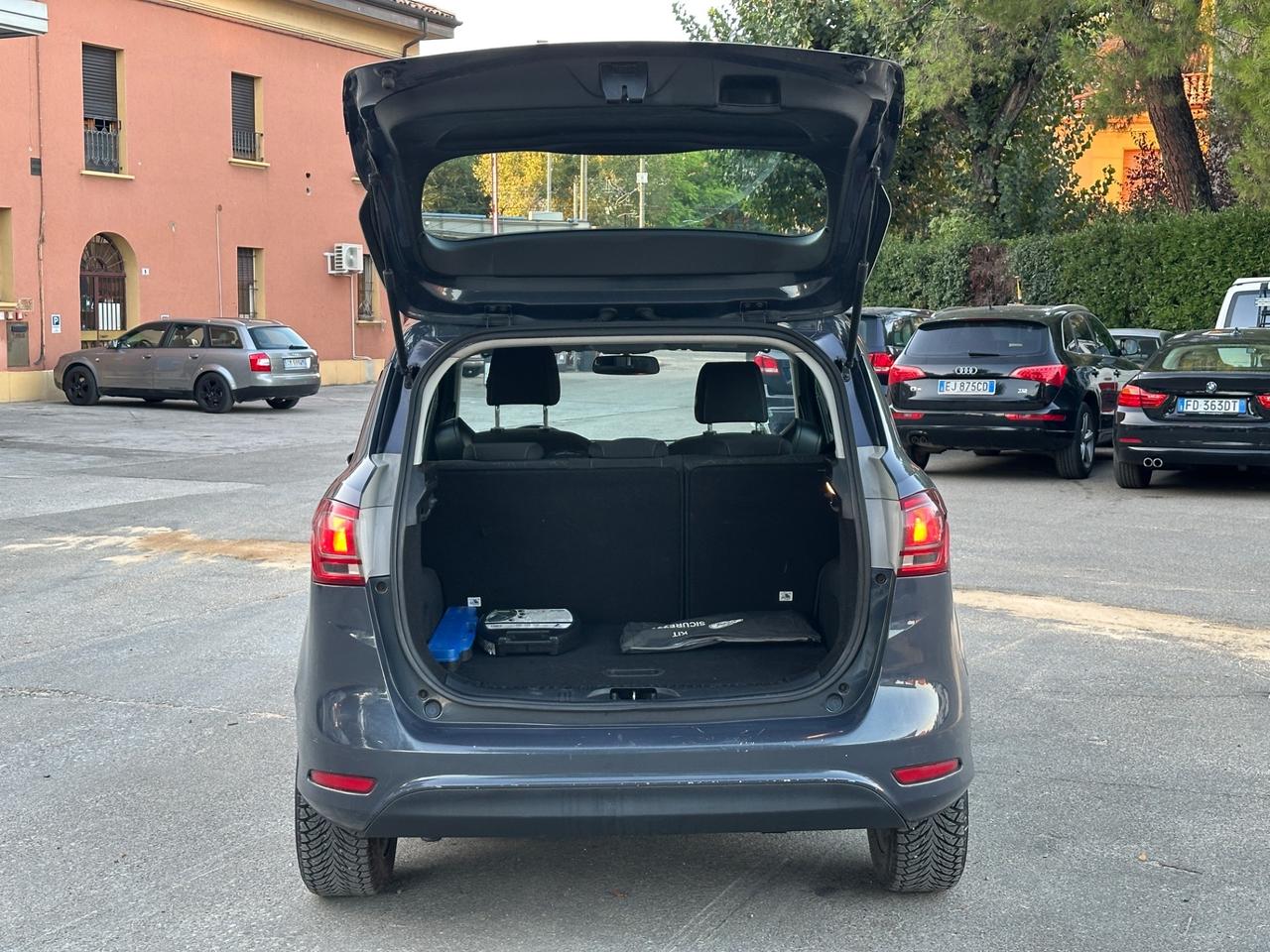 Ford B-Max 1.5 TDCi 75 CV Titanium X Neopatentati