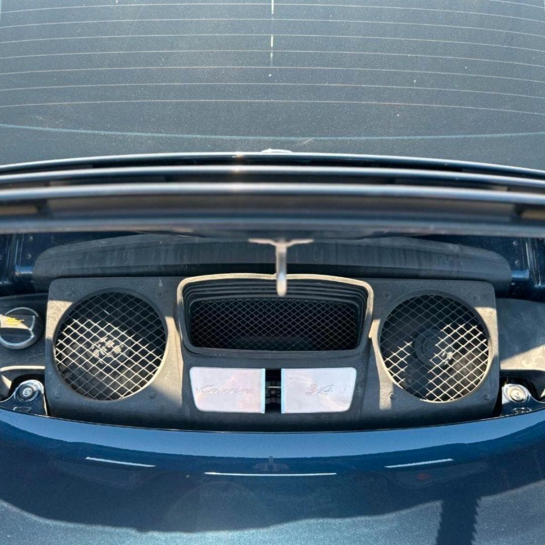 Porsche 911 3.4 Carrera 4 Coupé