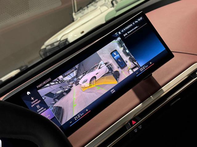 BMW iX xDrive 50 Pacchetto Sportivo