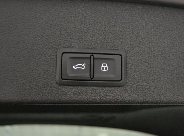 AUDI Q2 1.4 TFSI S tronic Sport S-Line-Keyless-Retrocamera