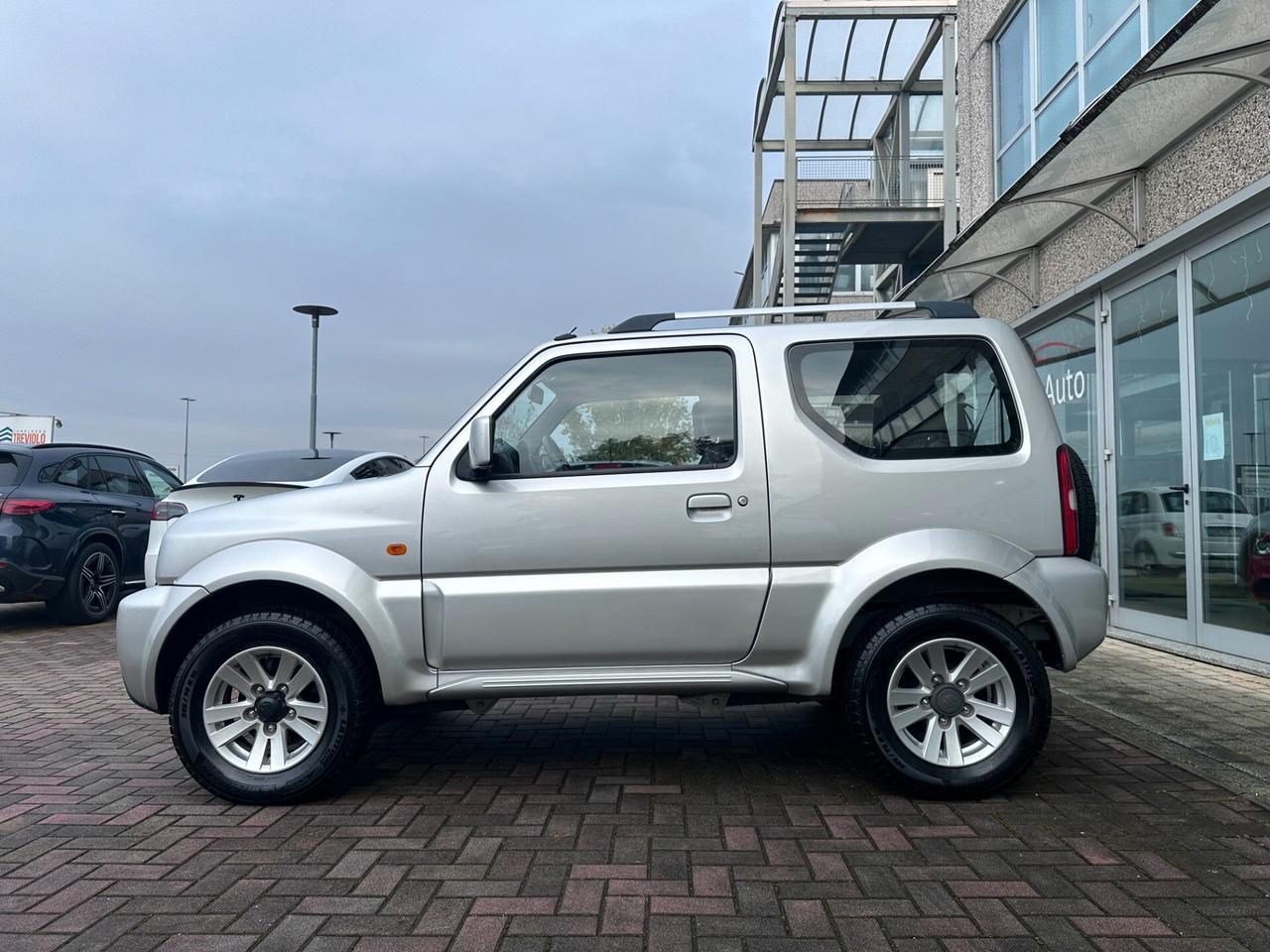 Suzuki Jimny 1.3vvt 85CV 4WD! SOLI 50900KM! PELLE!