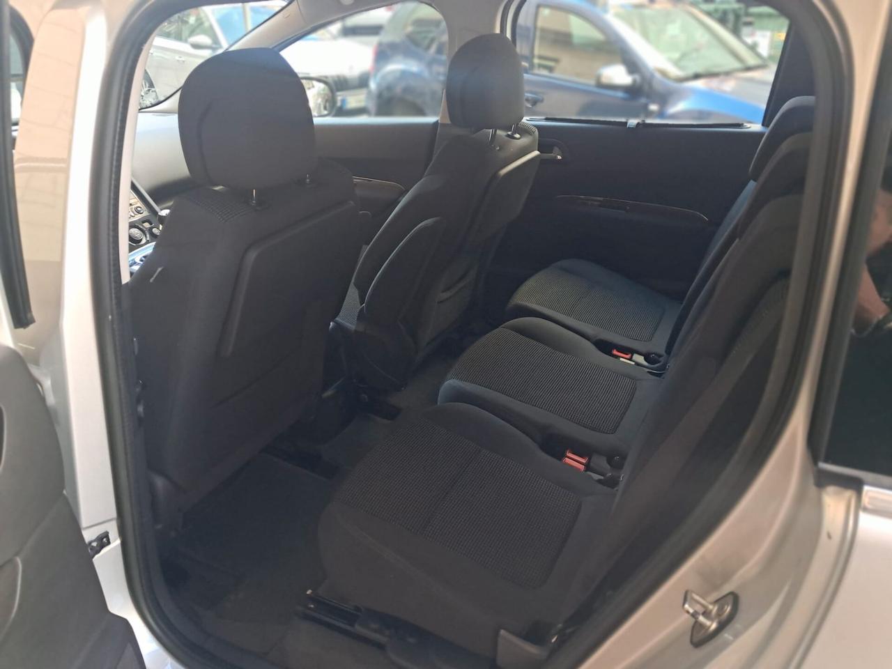 PEUGEOT 5008-7 POSTI-1.6 HDI 115CV-Km170000-Euro6990