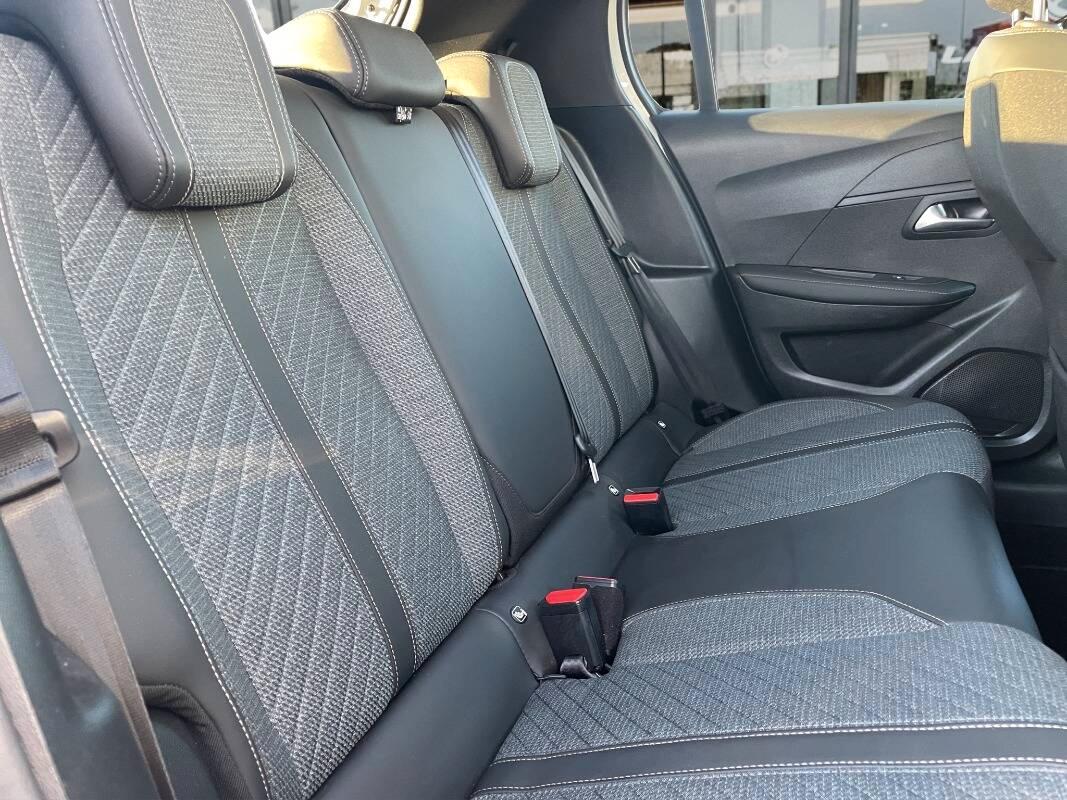 Peugeot 208 1.2 puretech Allure s&s 100cv CON CARPLAY