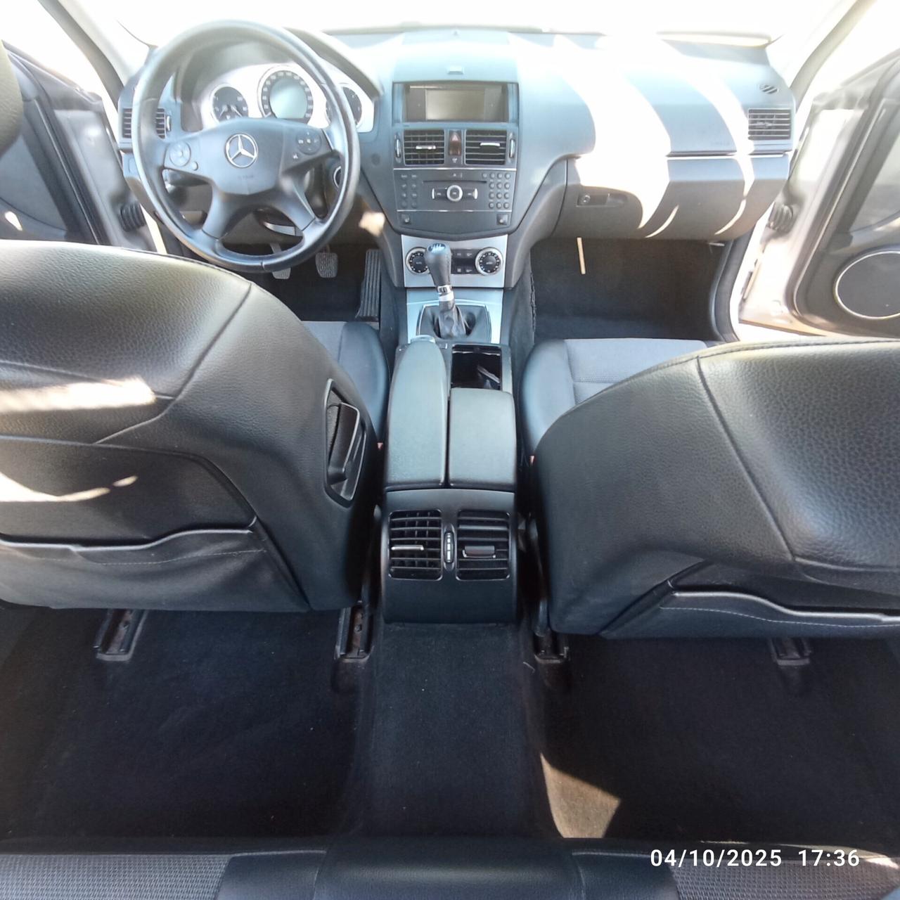 Mercedes-benz C 220 CDI BlueEFFICIENCY Avantgarde