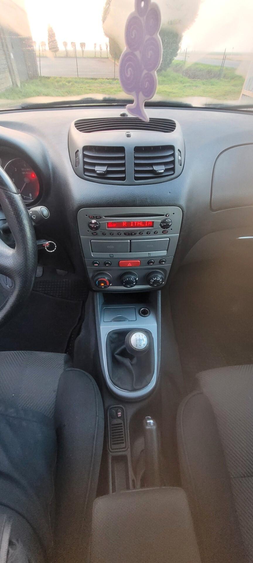 Alfa Romeo 147 1.9 JTD (120) 5 porte Exclusive