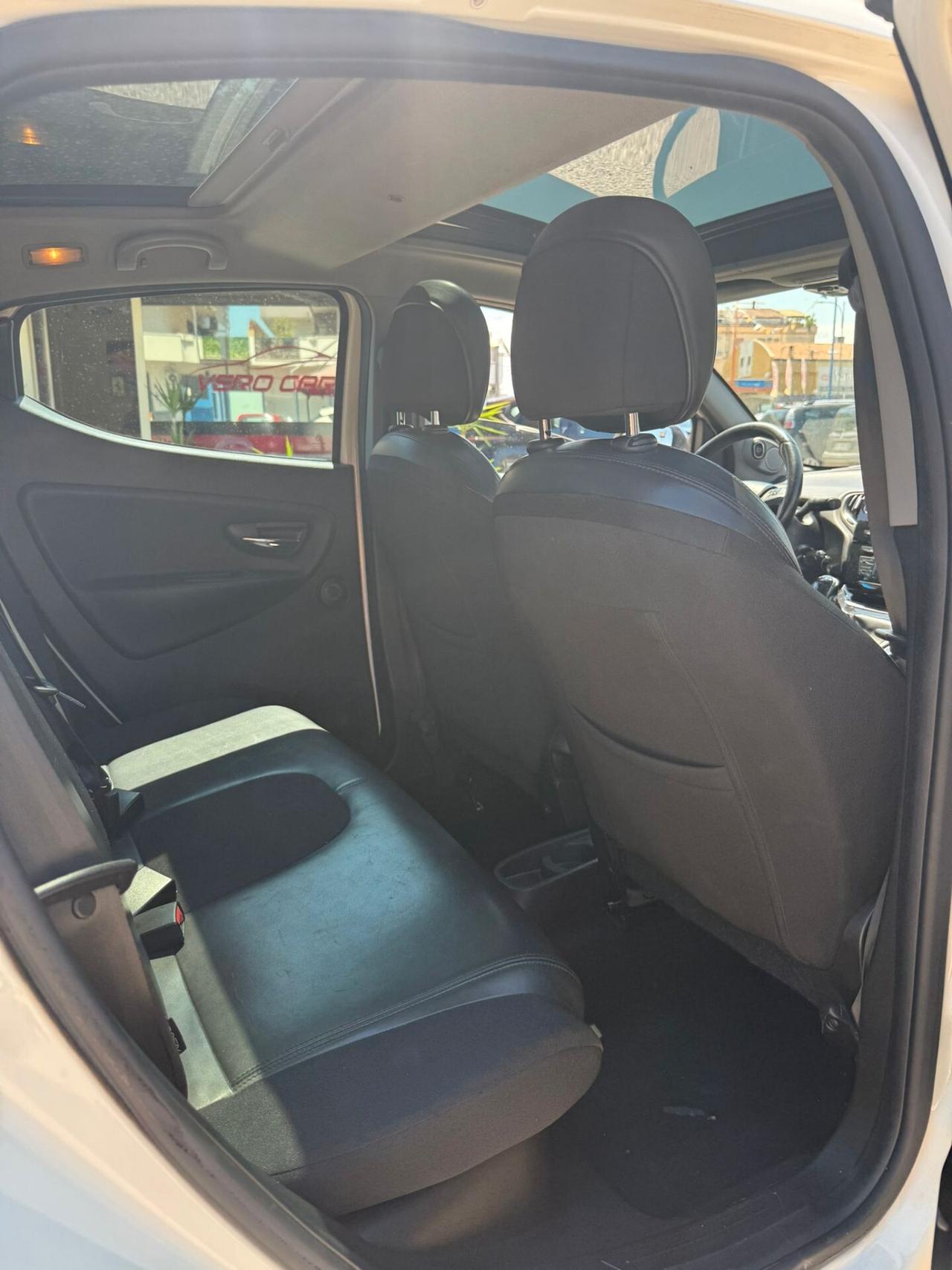 Lancia Ypsilon 1.3 MJT 16V 95 CV 5 porte S&S Platinum