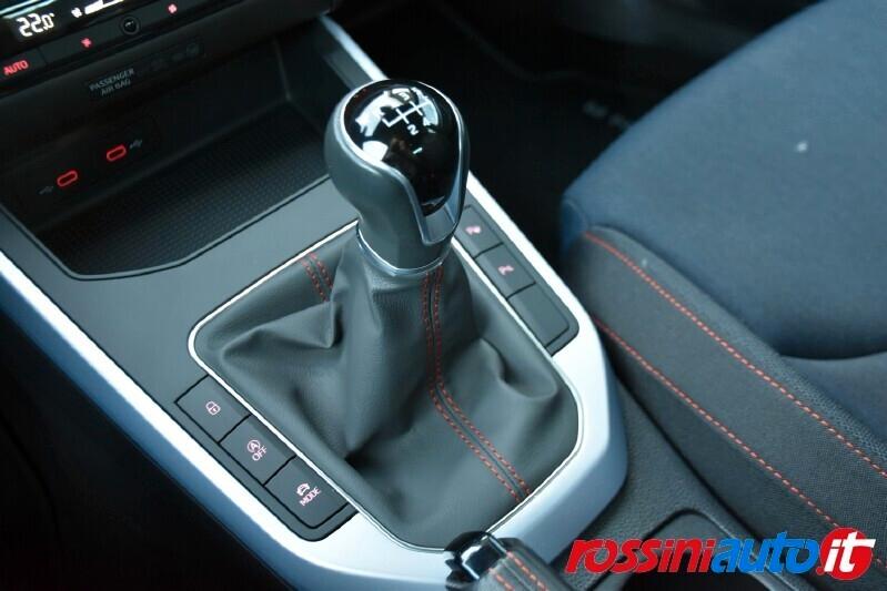 SEAT Arona 1.0 ECOTSI 95CV FR + FR PACK - R18 - NAVI + VISION