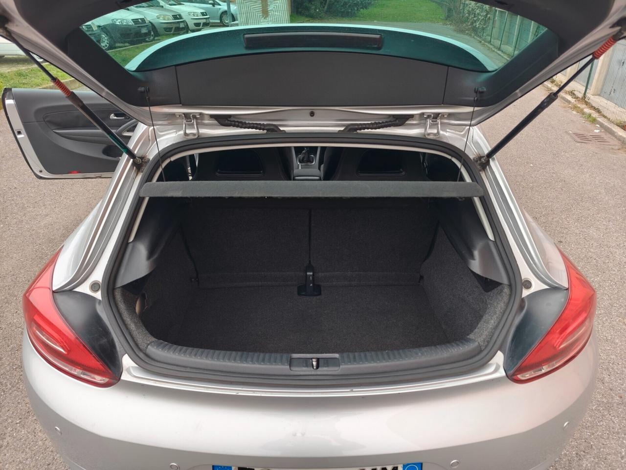 Volkswagen Scirocco 1.4 TSI Benz euro 5 neopatentati