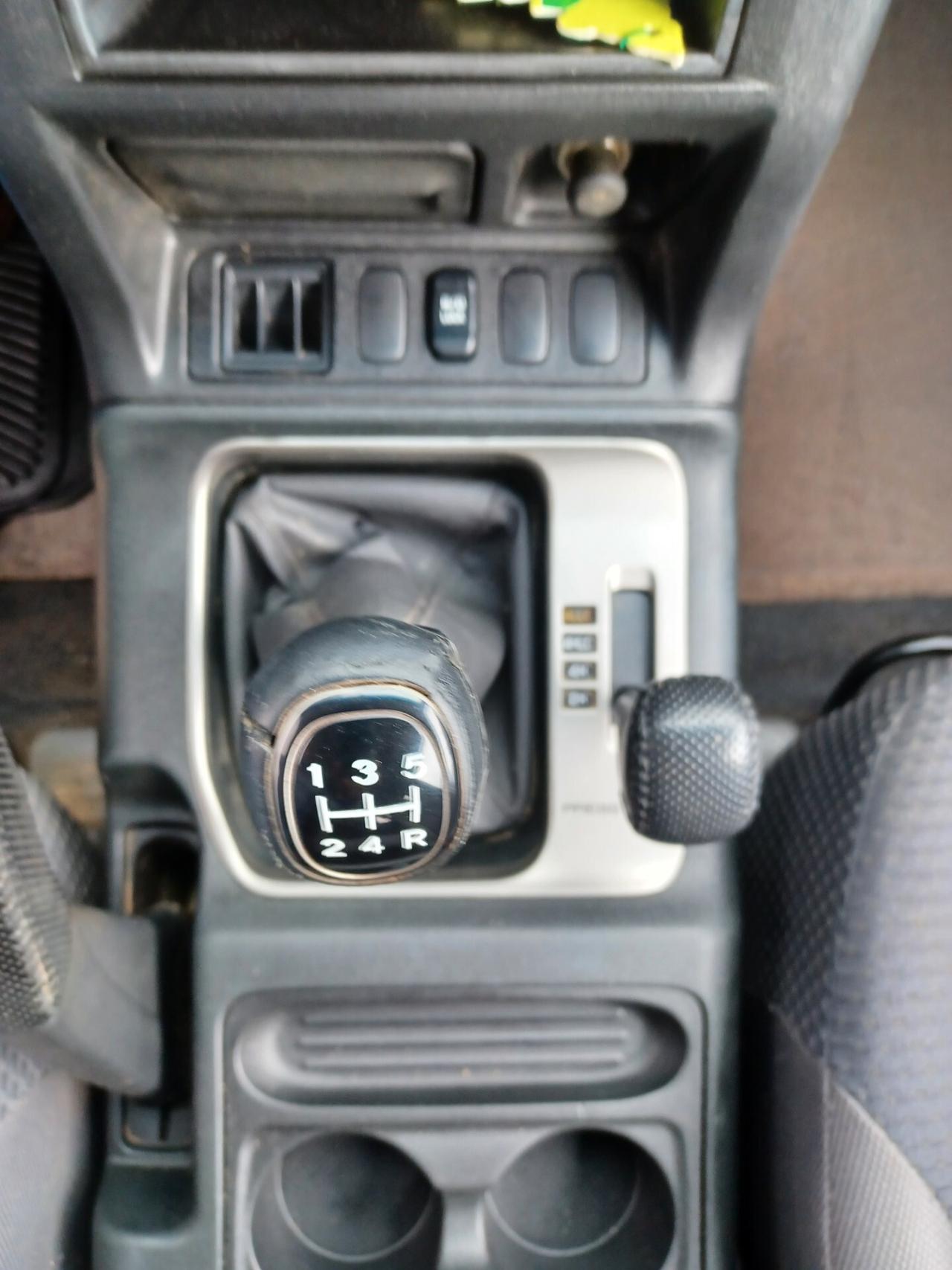 Mitsubishi Pajero 2.5 TDI 3p. Instyle
