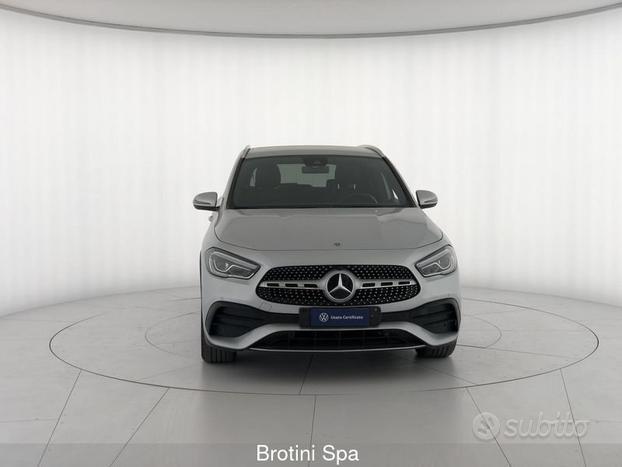 Mercedes-Benz GLA 200 d Automatic Business
