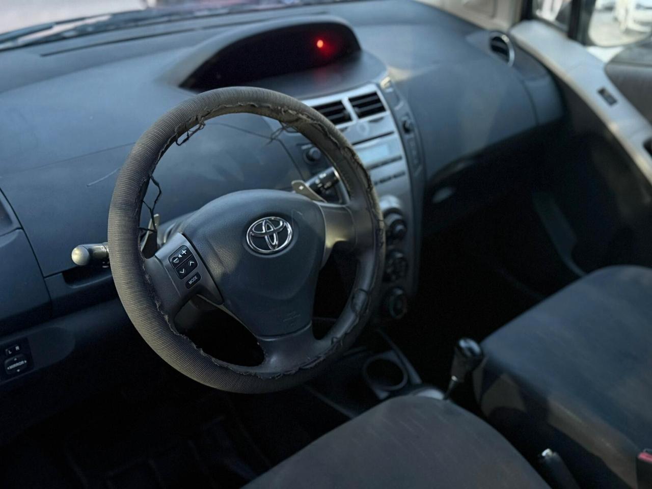 Toyota Yaris 1.4 D-4D 2010 Automatica