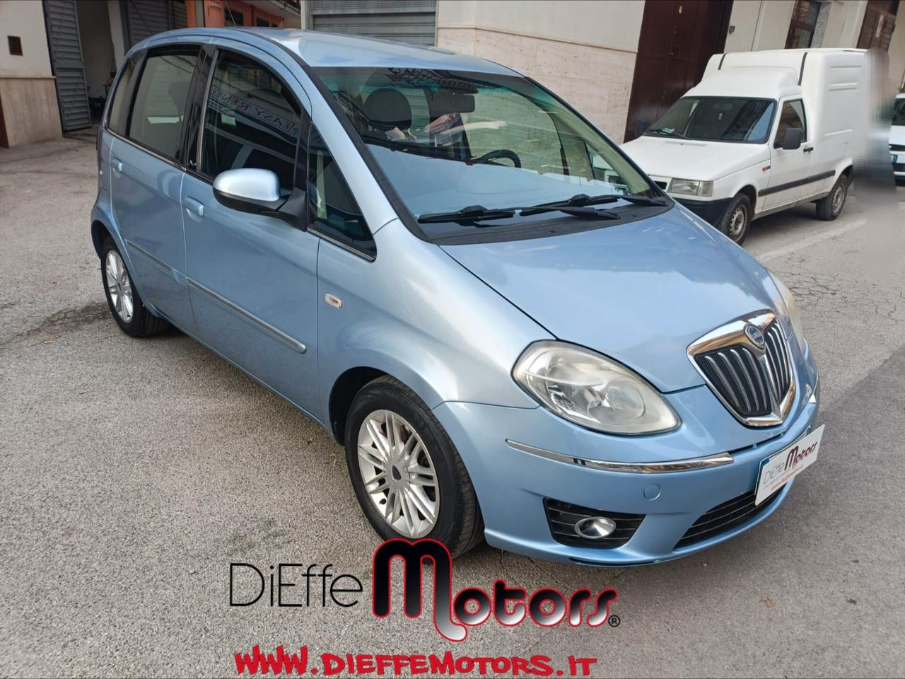 Lancia MUSA 1.3 Mjt 16V 95 CV S&S DPF Oro