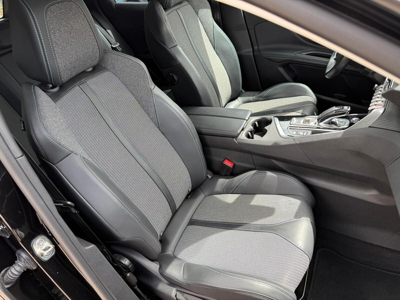 Peugeot 3008 HDI FULL OPTIONAL OFFERTISSIMA