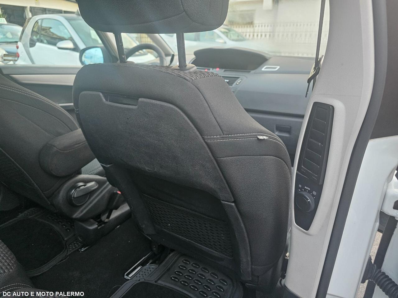 Citroen C4 Picasso 1.6 HDi 112CV..Automatica.2013