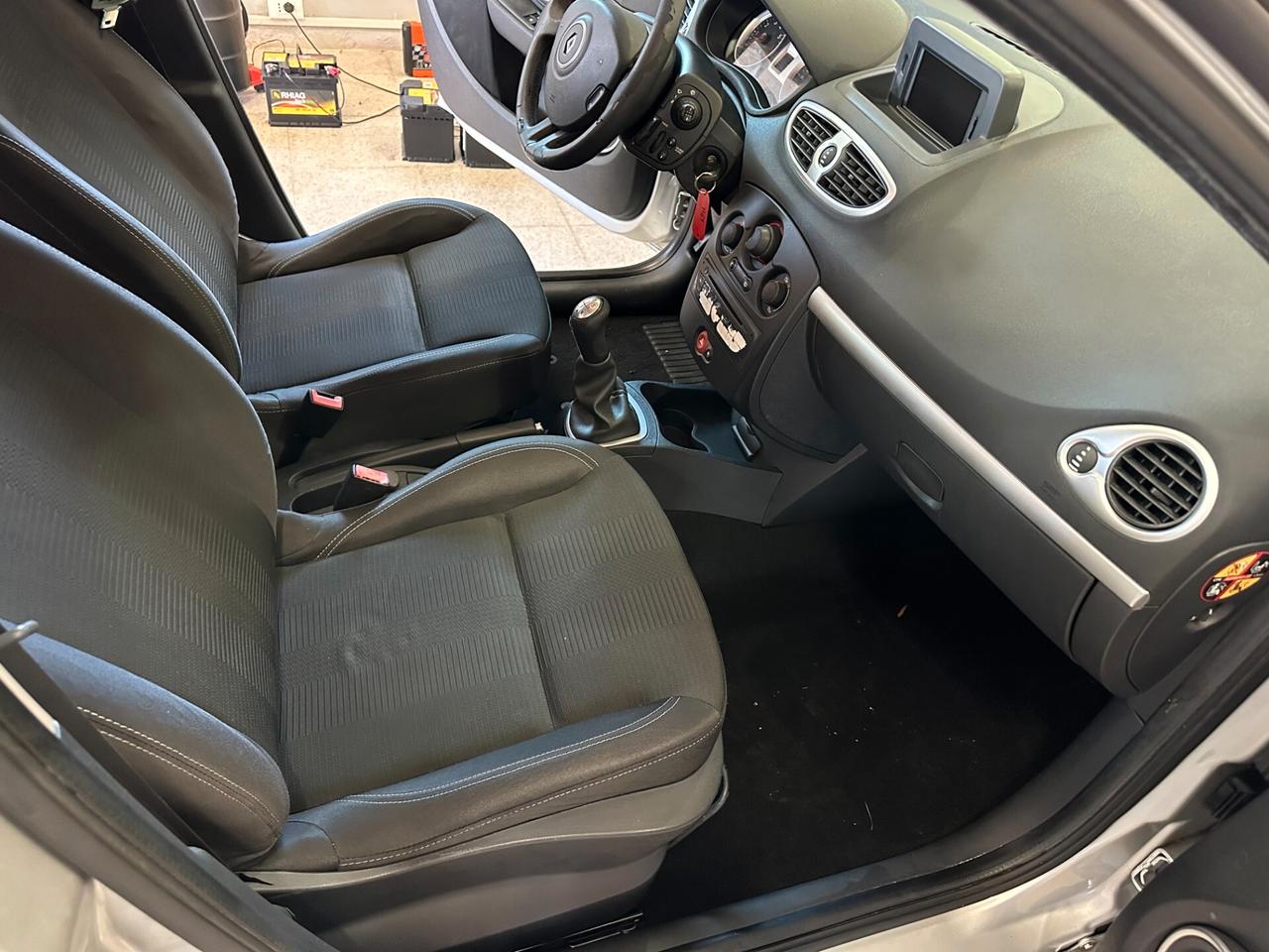 Renault Clio 1.2 16V 5 porte 86 Mila Km. NAVIGATORE