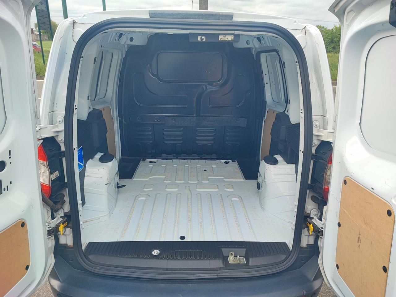 Ford Transit Courier 1.5 TDCi 100CV Van Titanium