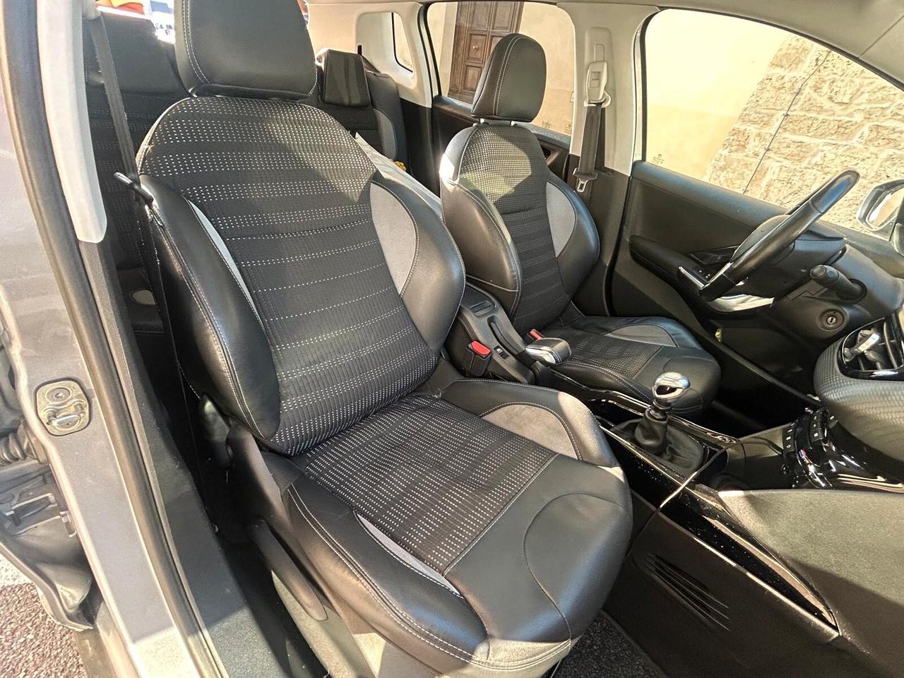 Peugeot 2008 1.6 bluehdi 120cv - ANCHE PER NEOPATENTATI