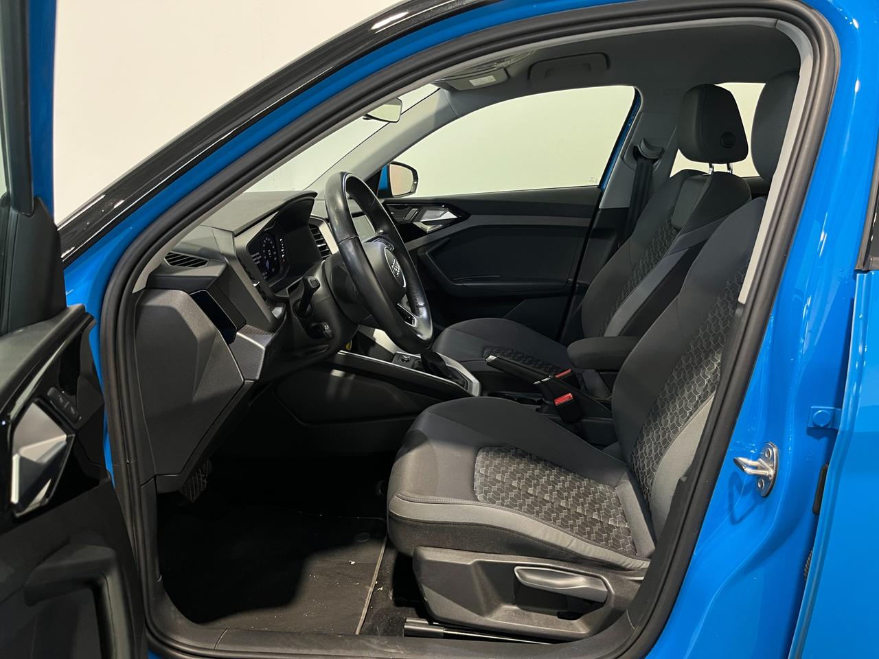 AUDI A1 SPORTBACK 30 TFSI S-TRONIC S-LINE EDITION