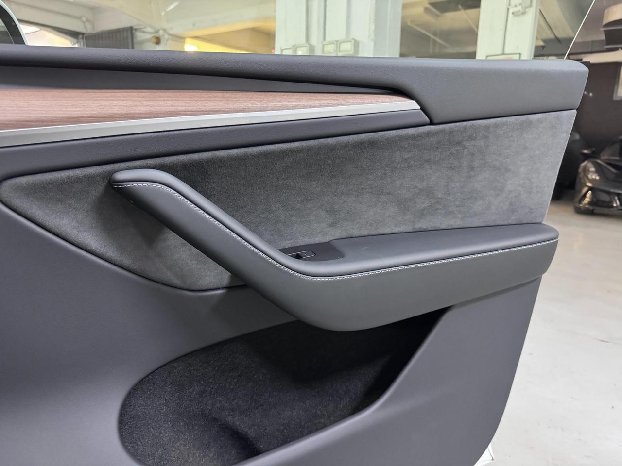 Tesla Model Y Long Range Dual Motor awd