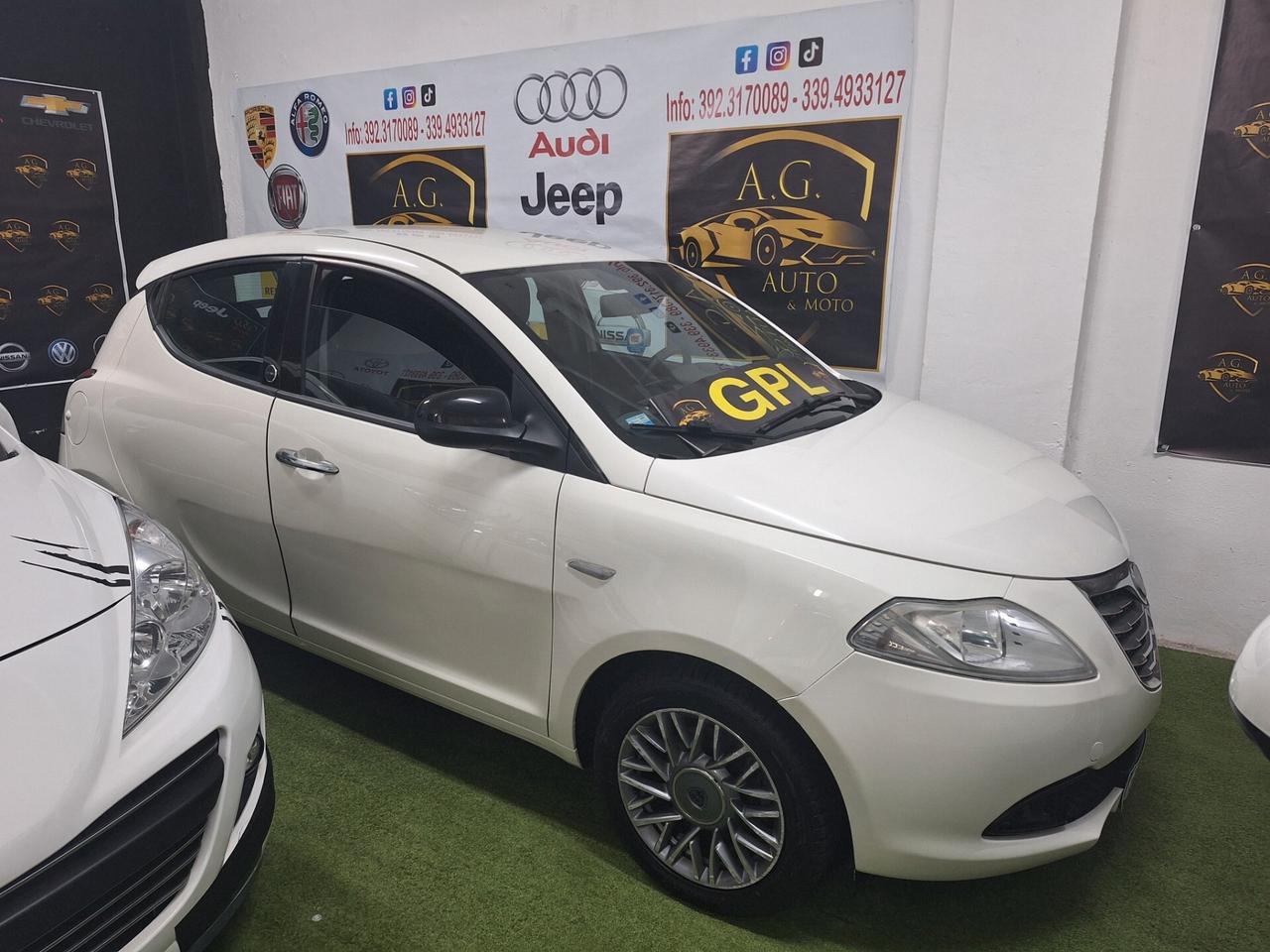 Lancia Ypsilon 1.2 69 CV 5 porte GPL Ecochic Gold