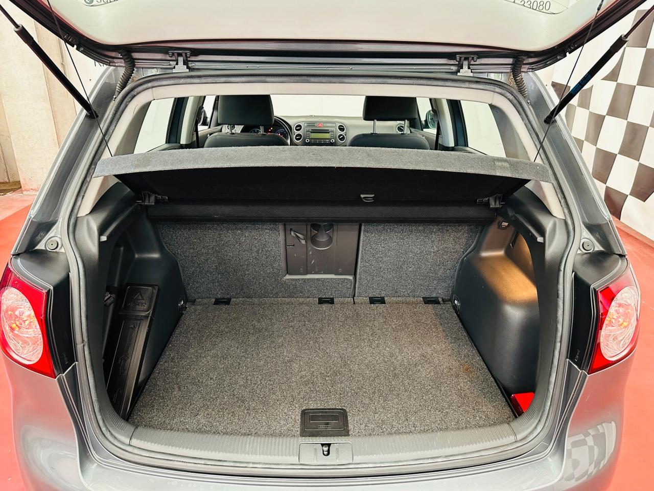 Volkswagen Golf Plus 1.6 16V FSI Sportline