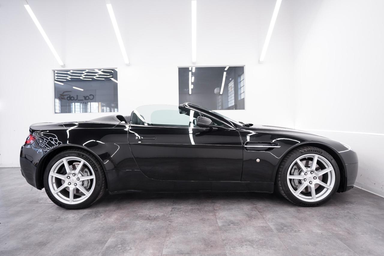 Aston Martin V8 Vantage CABRIO