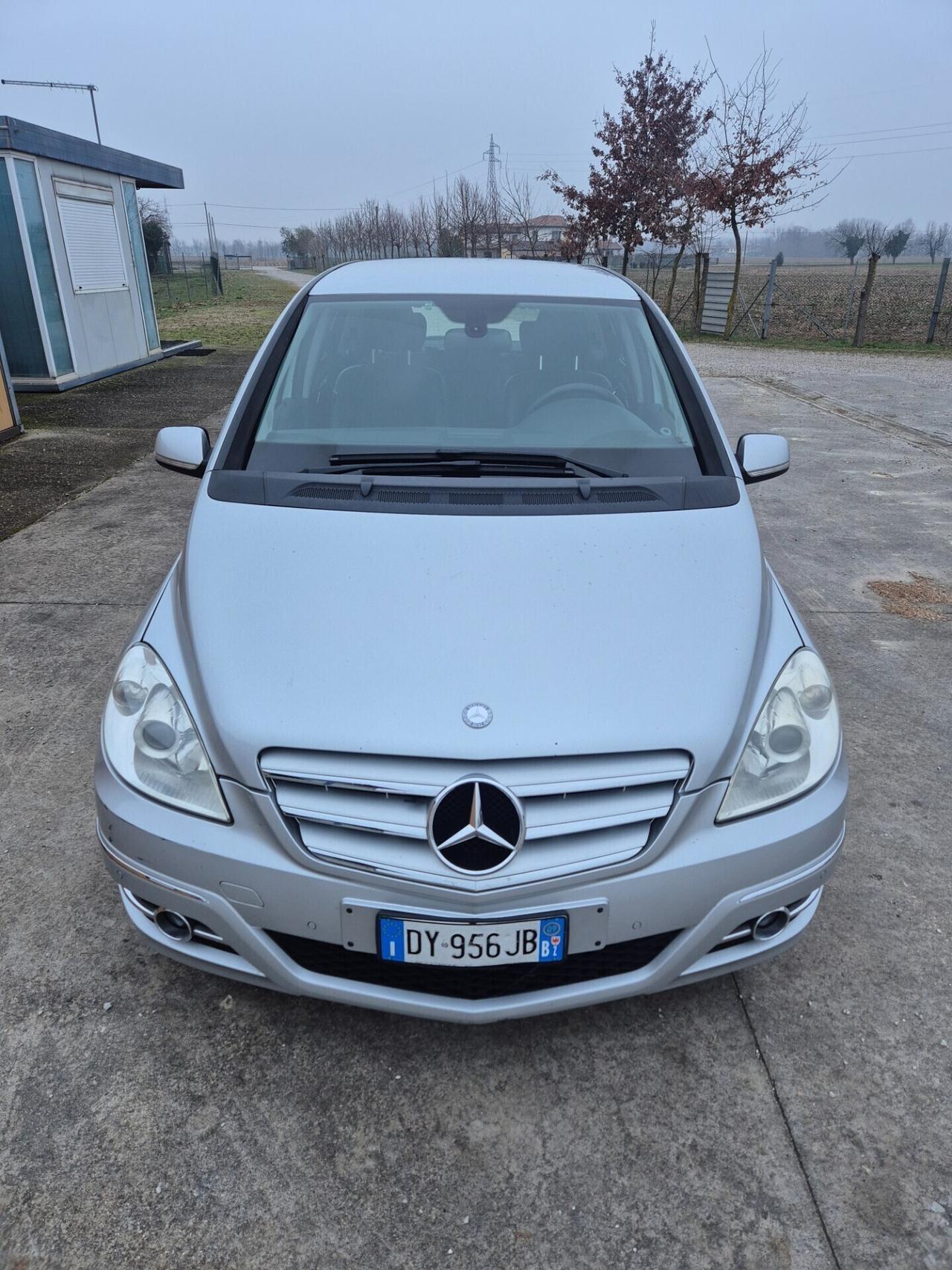 Mercedes-benz B 170 AUTOMATIC neopatentati