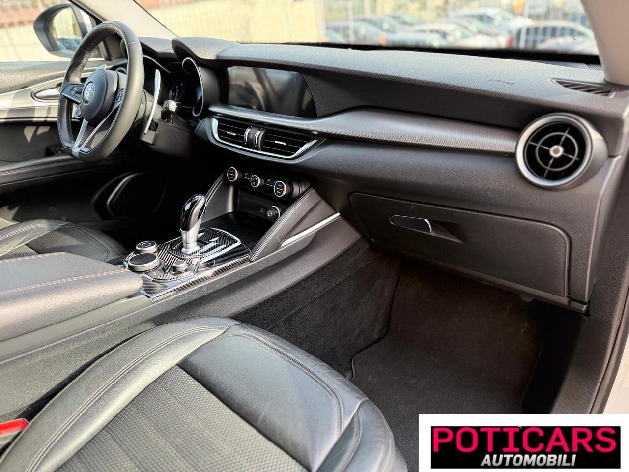 Alfa Romeo Stelvio 2.2 Turbodiesel 210 CV AT8 Q4 Executive