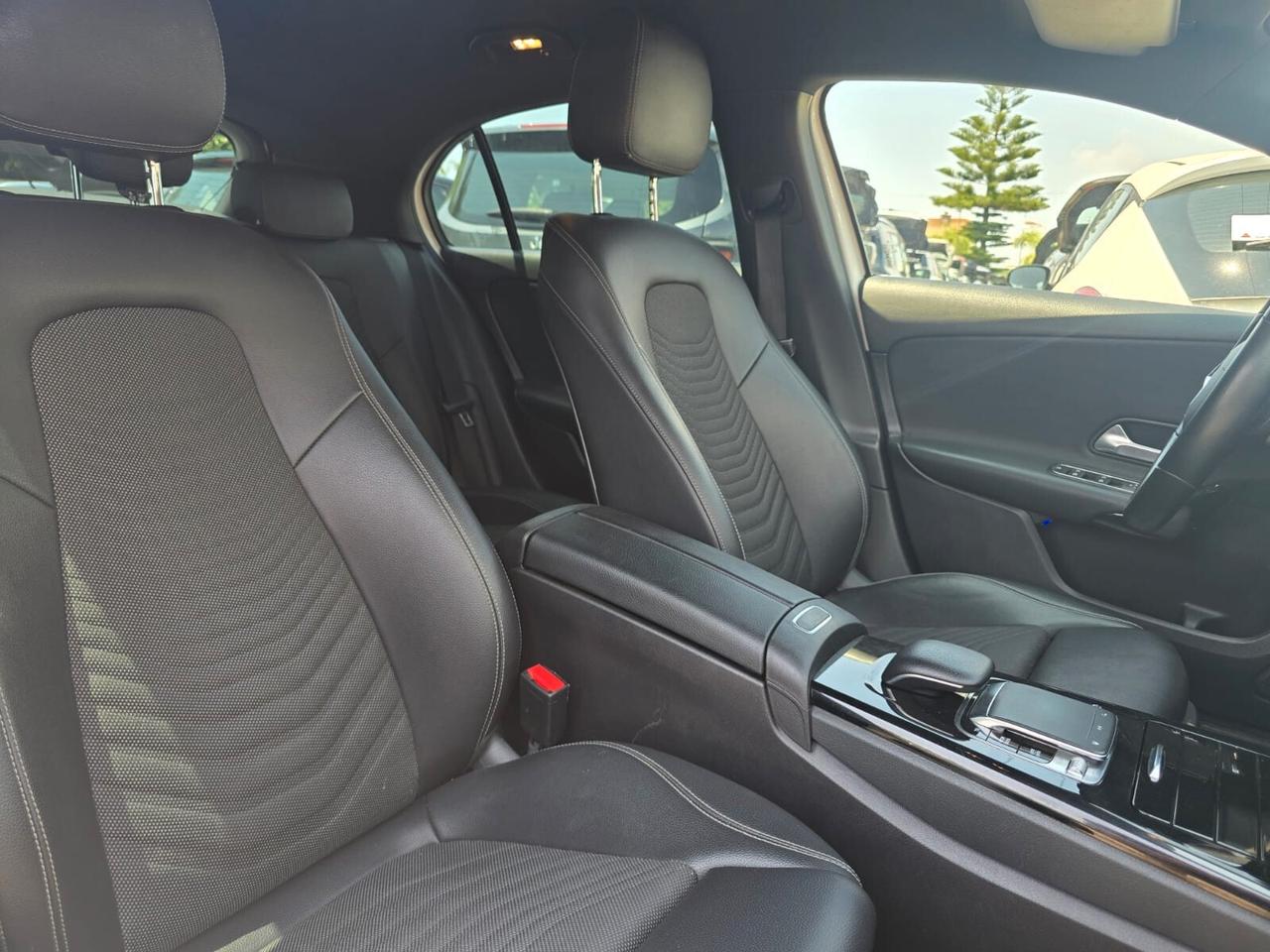 MERCEDES A180CDI 115CV SPORT PACK LUCI