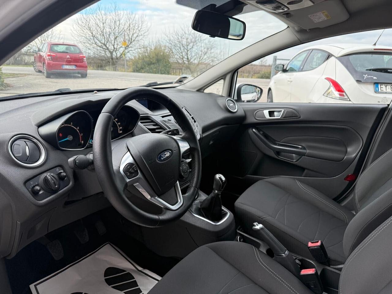 Ford Fiesta 1.2 Benzina Neopatentati