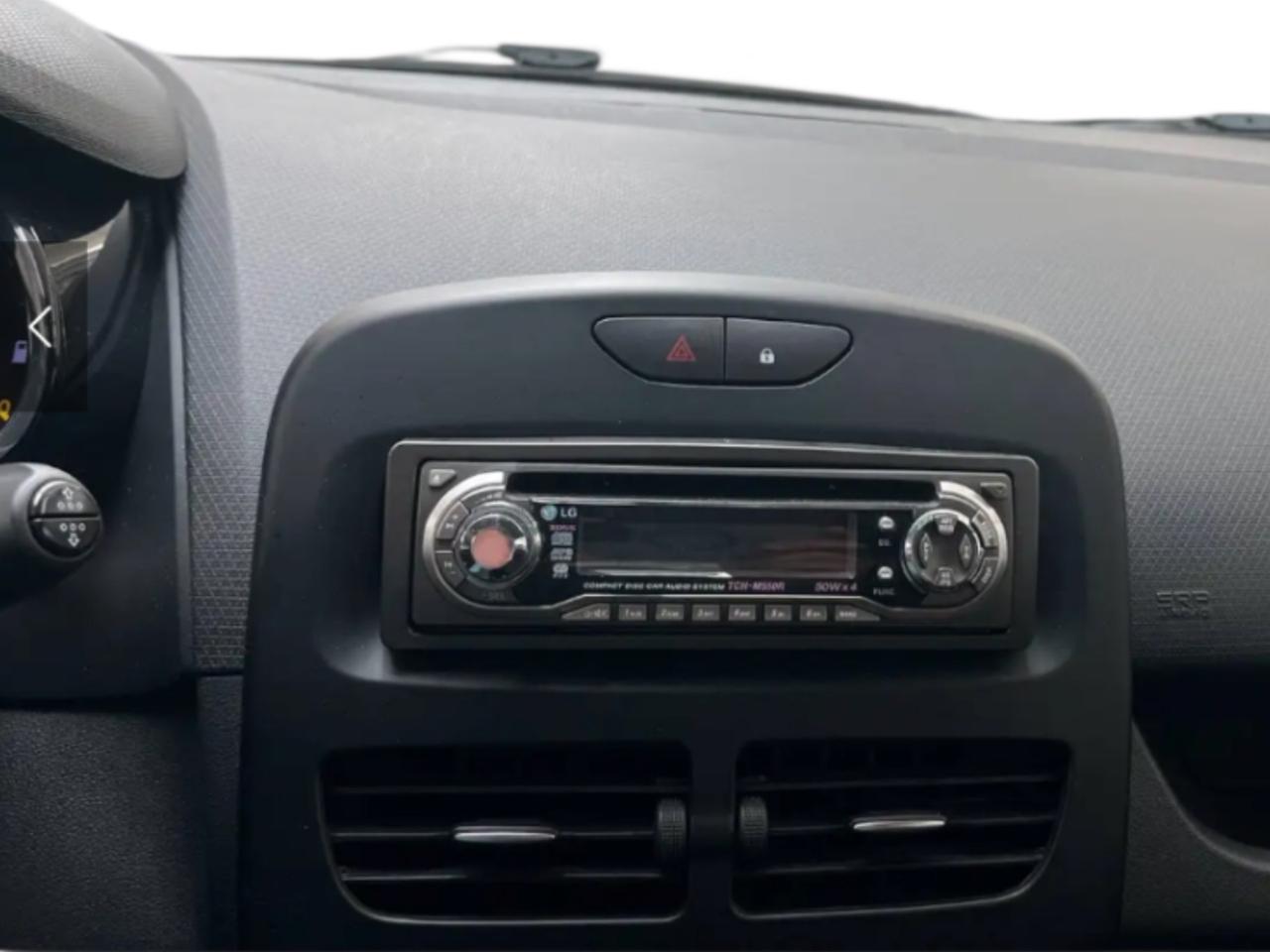 Renault Clio 1.2 75CV 5 porte Life Perfetta Si Neopatentati .