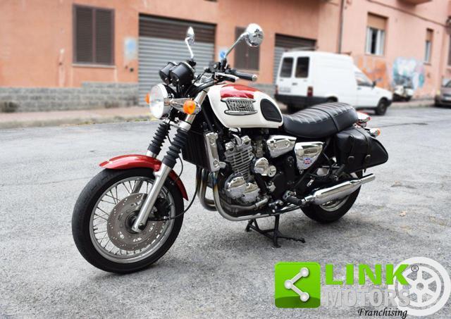 TRIUMPH Thunderbird 900 2002