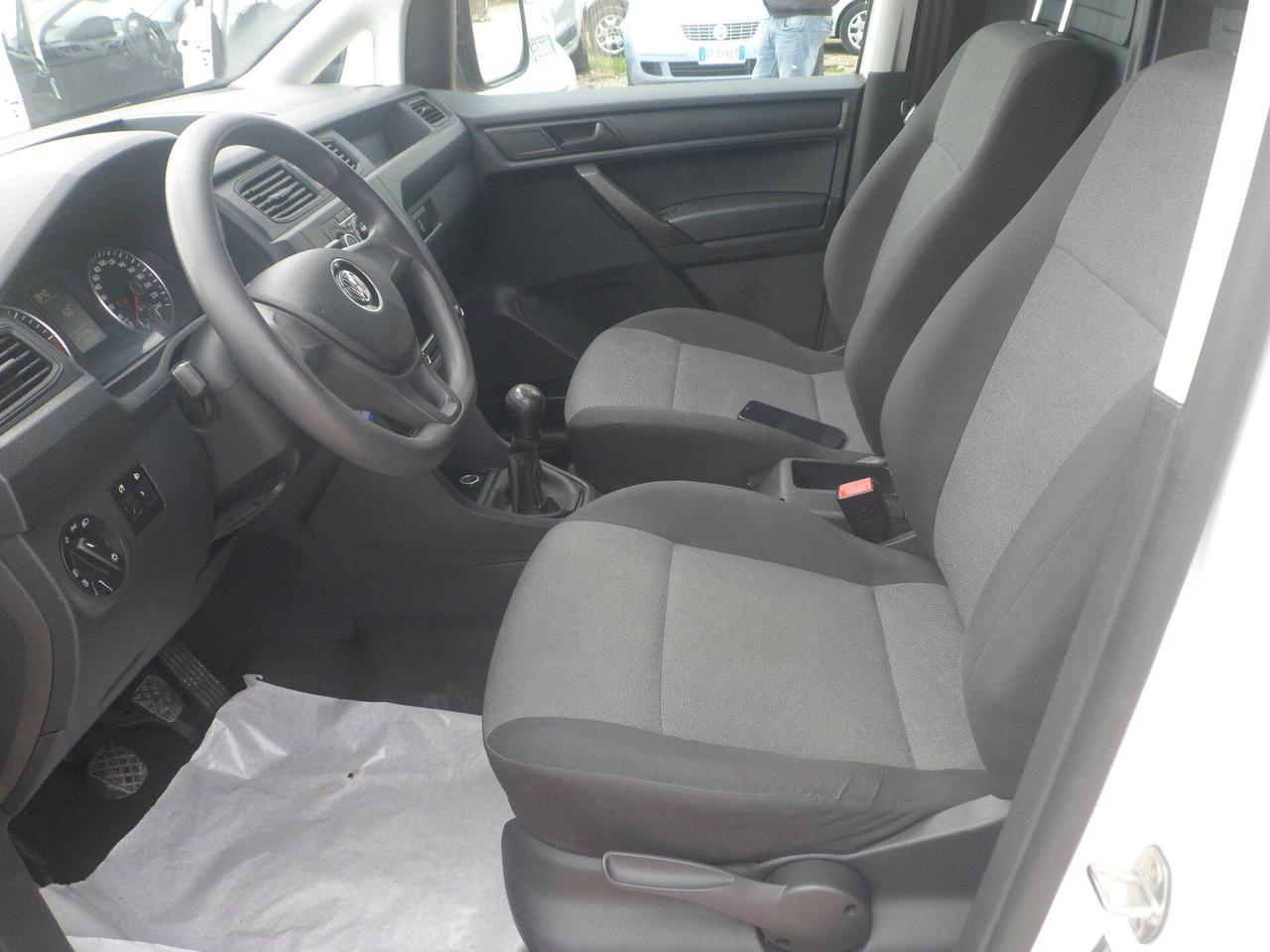 Volkswagen Caddy furgone