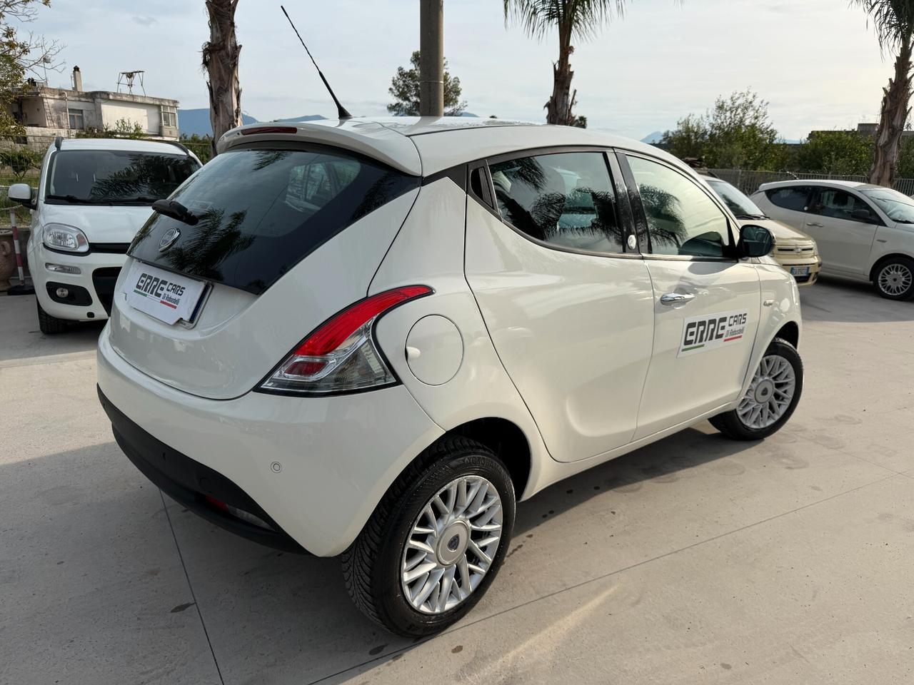 LANCIA YPSILON 2014 900 NATURAL/POWER 85 CV