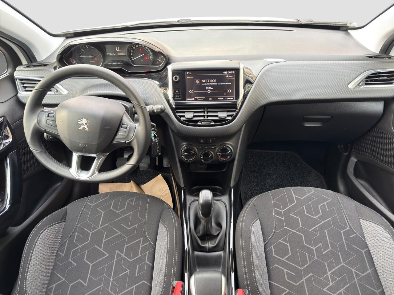 Peugeot 2008 PureTech 82 S&S Allure