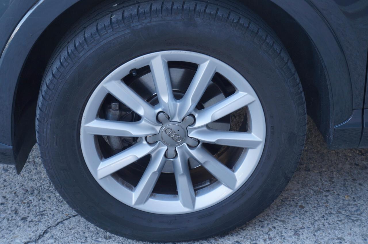 Audi Q3 2.0 TDI 120 CV Business