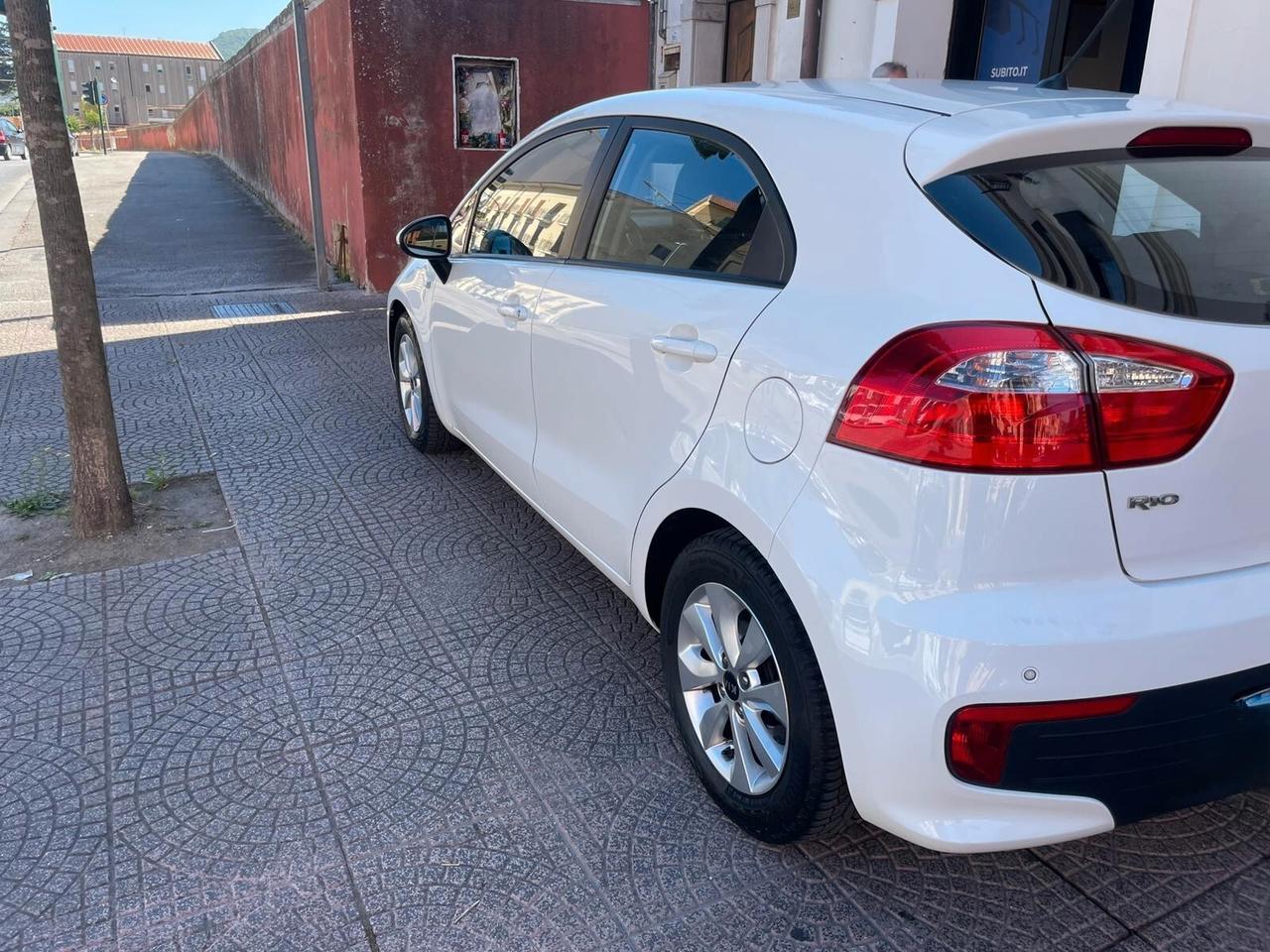 Kia Rio 1.1 CRDi 5p. Cool